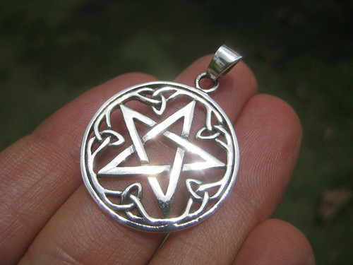 925 Silver Star Celtic Knot Pegan Wicca Pentacle Pentagram Magic Witch Goth Gothic Pendant Necklace