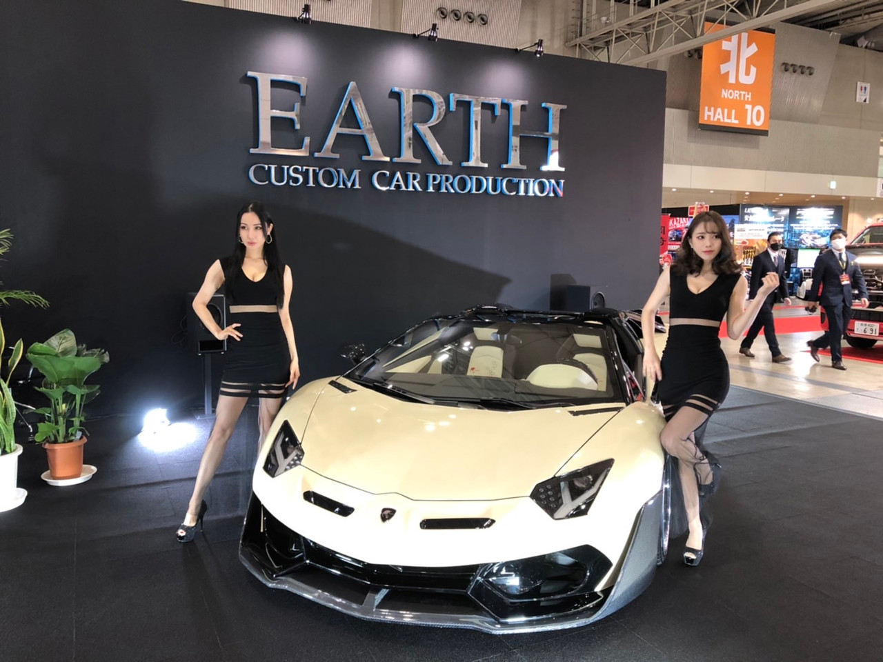 Premier4509 x EARTH Lamborghini Aventador Carbon Wide Body Kit