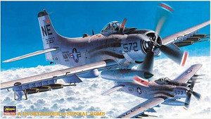 Hasegawa Models - A-1H Skyraider w/Special Bomb 1:72 - 51464