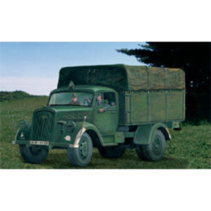 Italeri Model Kits - Kfz. 305 Opel Blitz 1:35 - 216 Italeri Model Kits - Kfz. 305 Opel Blitz 1:35 - 216