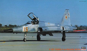 Hasegawa Models - F-5E Tiger II Shark Nose 1:32 - 8066