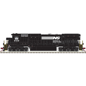 Atlas Model Railroad Co. - Ho Dash 8-40C Diesel NS 8717 W/F+R/dl - 10004189