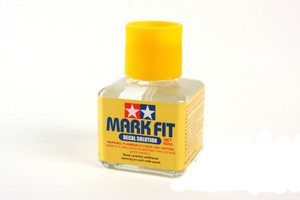 Tamiya - Mark Fit Decal Solution - 87102 Tamiya - Mark Fit Decal Solution - 87102