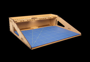 Italeri Model Kits - Workstation for Modeling - 50833