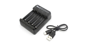 Kyosho - Speed House AA/AAA NiMH USB Charger - 72211 Kyosho - Speed House AA/AAA NiMH USB Charger - 72211