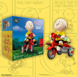 Super7 - Super Cycles Figures - Peanuts - Charlie Brown (Yellow Shirt w/ Red Trike) - 4 Pack