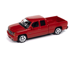 Auto World 1:64 2006 Chevrolet Silverado Ss Truck Extended Cab Fleetside Victory Red Muscle Trucks- Diecast Auto World 1:64 2006 Chevrolet Silverado Ss Truck Extended Cab Fleetside Victory Red Muscle Trucks- Diecast