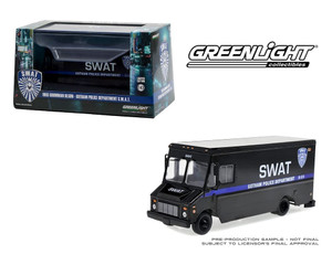 Greenlight 1:43 1993 Grumman Olson Gotham Police Department S.w.a.t.- Diecast