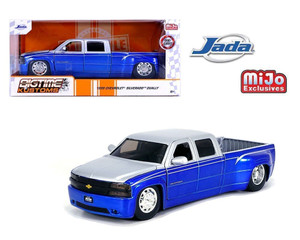 Jada 1:24 1999 Chevrolet Silverado Dually Stock Wheels Two Tone Blue With Silver Just Trucks Mijo Exclusives- Diecast Jada 1:24 1999 Chevrolet Silverado Dually Stock Wheels Two Tone Blue With Silver Just Trucks Mijo Exclusives- Diecast