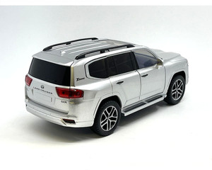 Mijo Exclusives 1:24 Toyota Land Cruiser 2023 Silver- Diecast