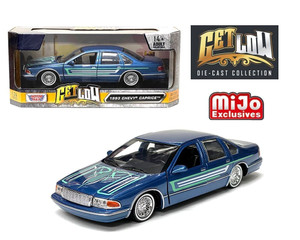 Sunny Side 1:24 Display 1993 Chevrolet Suburban- Diecast - Active