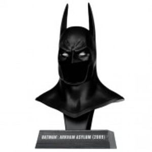 Mcfarlane Toys - DC Comics Prop Replicas - Batman Cowls - W03 - 1/3 Scale Batman (Arkham Asylum) Mcfarlane Toys - DC Comics Prop Replicas - Batman Cowls - W03 - 1/3 Scale Batman (Arkham Asylum)