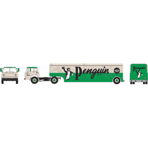 Athearn - HO Ford C w/Beverage Trailer, Penguin Ginger Ale - 92467 Athearn - HO Ford C w/Beverage Trailer, Penguin Ginger Ale - 92467