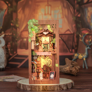 Cutebee - Squirrel Collector Book Nook - DY03B