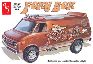 AMT-ERTL Models - 75 Chevy Van Foxy Box 1:25 - 1265