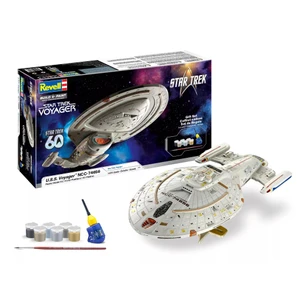 Revell Monogram - 1/670 Star Trek U.S.S. Voyager NCC-74656 Model Kit - 136049090
