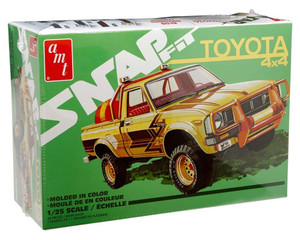 Amt Model Kit Snap Fit 1:25 1980 Toyota Hilux Sr5 Pickup (beige) - Diecast