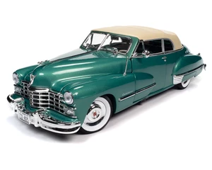 Auto World 1:18 1947 Cadillac Series 62 Soft Top - Green With Cream Top - Diecast