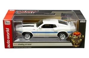 Auto World 1:18 American Muscle - Class Of 1970 - 1970 Shelby Gt-500 (white With Blue Side Stripe And Black Hood Stripes) - Diecast