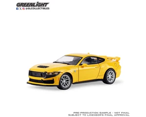Greenlight 1:64 Auto Mall Series 8 2026 - 2024 Ford Mustang Dark Horse - Yellow Splash Metallic - Limited Edition - Diecast