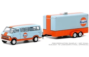 Greenlight 1:64 Hitch & Tow Series 20 - 1972 Ford Club Wagon With Enclosed Trailer - Gulf (light Blue/orange) - Diecast