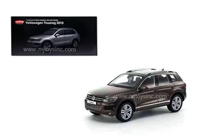 Kyosho 1:18 2010 Volkswagen Touareg - Diecast