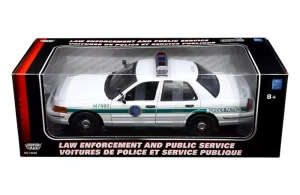 Motormax 1:18 2001 Ford Crown Victoria Law Enforcement Border Patrol - Diecast