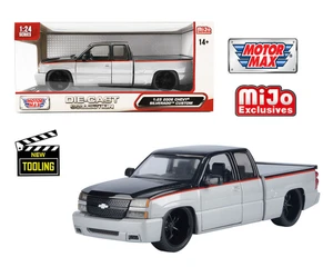 Motormax 1:25 Chevy Silverado Extended Cab 2006 Custom - Silver With Black Two-tone - Mijo Exclusives Limited Edition - Diecast