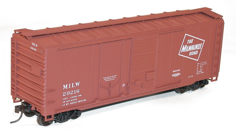 Accurail - Ho 40'Combo Door Boxcar Milw - 38042