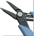 Xuron - Longnose Serrated Pliers 485S - 90076