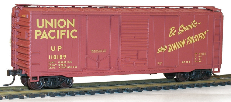 Accurail - 40'Cd Steel Boxcar Up - 38051