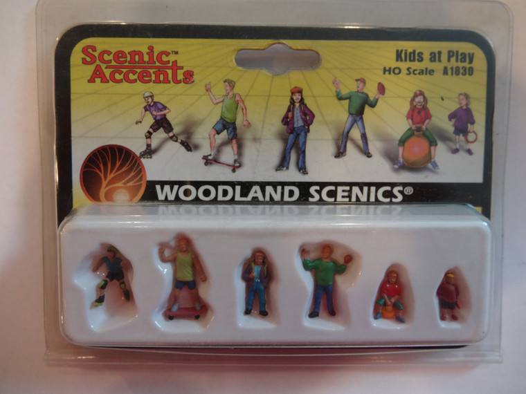 Woodland Scenics - Ho Kids at Play - 1830