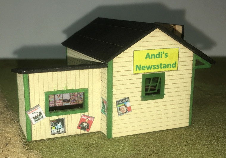 Motrak Models - HO Andi's Sandwich Shop & Newsstand - 83014