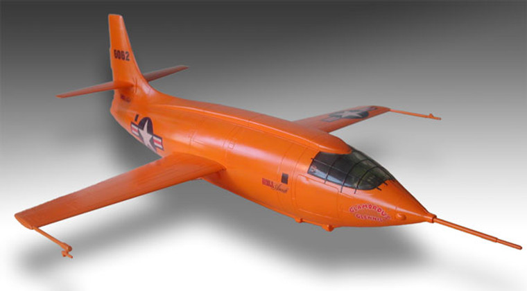 Pegasus - X-1 Experimental B/U 1:18 - 8902