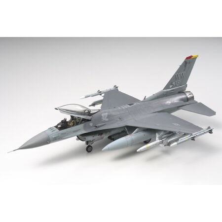Tamiya - 1/48 Lockheed F-16cj (block 50) - 61098