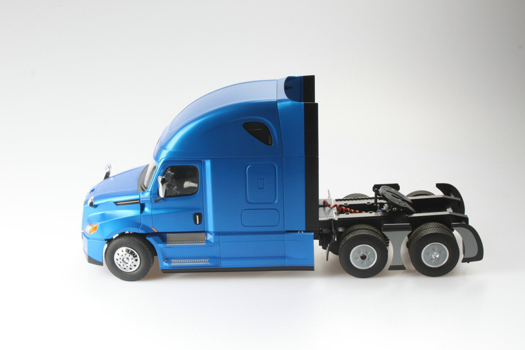 Diecast Masters - 1/16th Scale Freightliner Cascadia Tractor - 27006