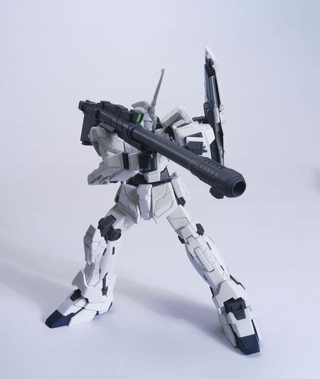 Bandai - 1/144 HGUC RX-0 Unicorn Gundam (Unicorn Mode) - 5058264