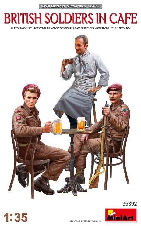 Mini Art Models - WWII British Soldiers in Cafe 1:35 - 35392