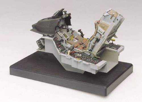 Italeri Model Kits - F-16 Cockpit 1:12 - 2990