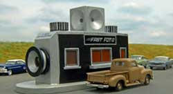 Bachmann - Ho Fast Foto Drive-Through - 35207