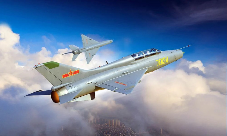 Trumpeter Models - JJ7A Trainer Fighter 1:48 - 2825