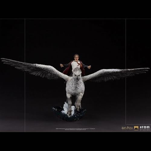 Iron Studios - Art Scale 1/10 Scale Statues - Harry Potter - Harry Potter And Buckbeak Deluxe