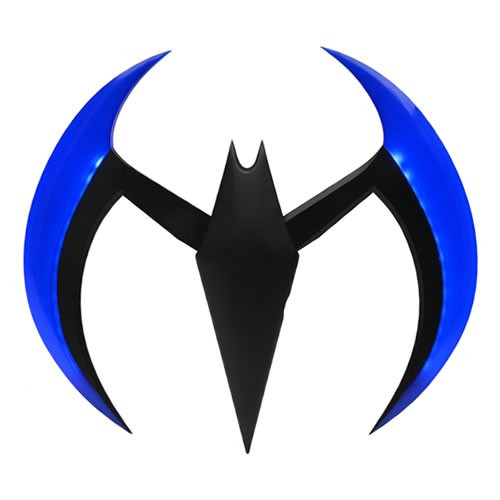 Neca - DC Comics Prop Replicas - Batman Beyond - Batarang (Blue w/ Lights)