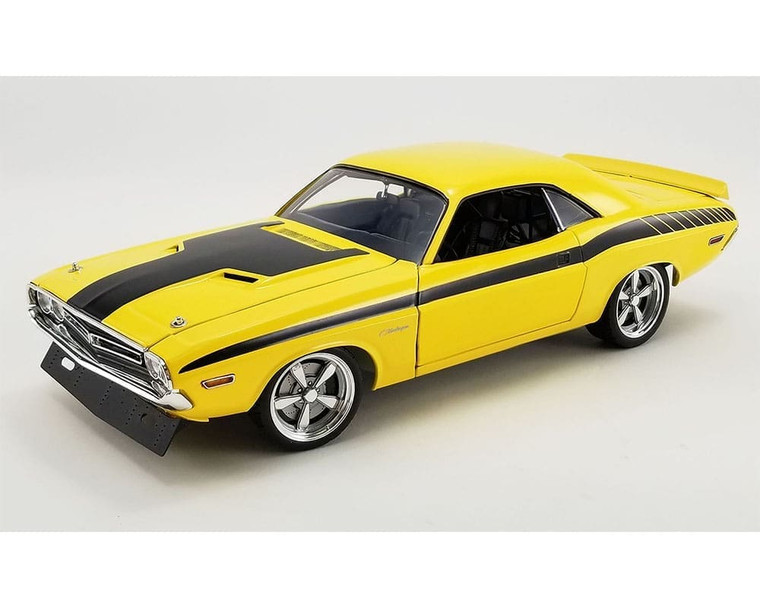 Acme 1:18 1971 Dodge Challenger Trans Am Streetfighter Chicayne (yellow) Limited To 828 Pieces- Diecast