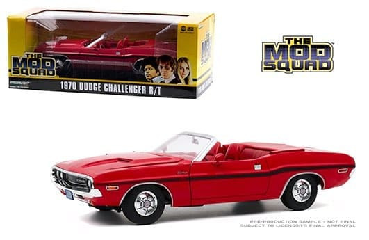 Greenlight 1:18 The Mod Squad (1968-73 Tv Series) 1970 Dodge Challenger R/t Convertible (rallye Red)- Diecast