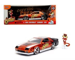 Jada 1:24 1985 Chevrolet Camaro Z28 Cheetos With Chester Cheetah Hollywood Rides- Diecast