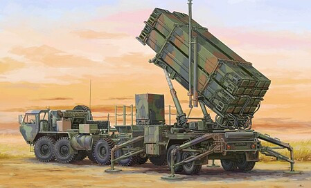 Trumpeter Models - M983 HEMTT Tractor & M901 Launcher 1:72 - 7157