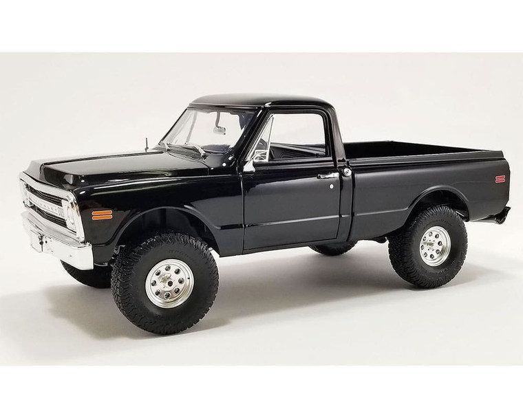 Acme 1:18 1970 Chevrolet K-10 4x4 (black) - Diecast