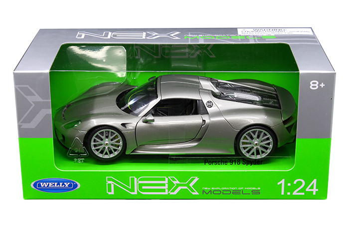 Welly 1:24 Porsche 918 Spyder Hard Top (silver) - Diecast
