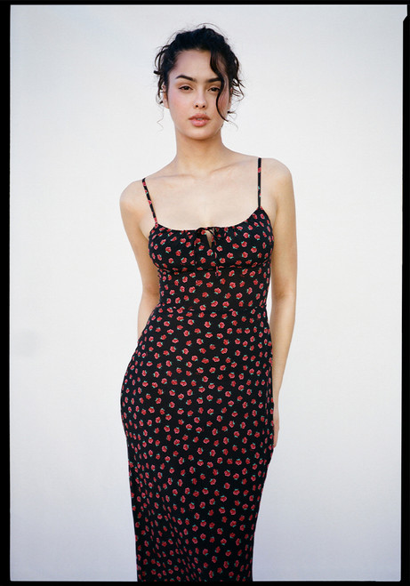 The Teale Wild Cherry Wrap Midi Dress | Réalisation Par